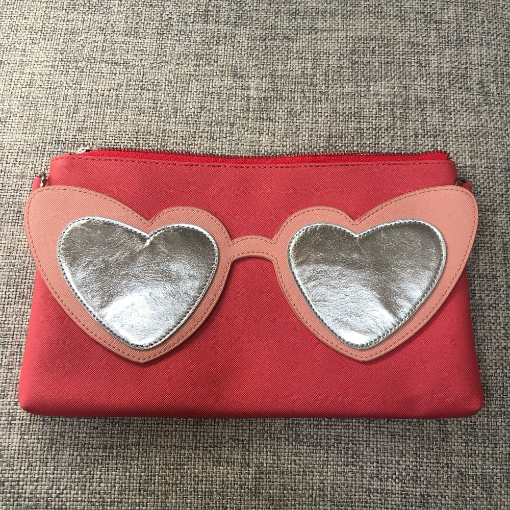 Can't Clutch This! Sunglasses Clutch